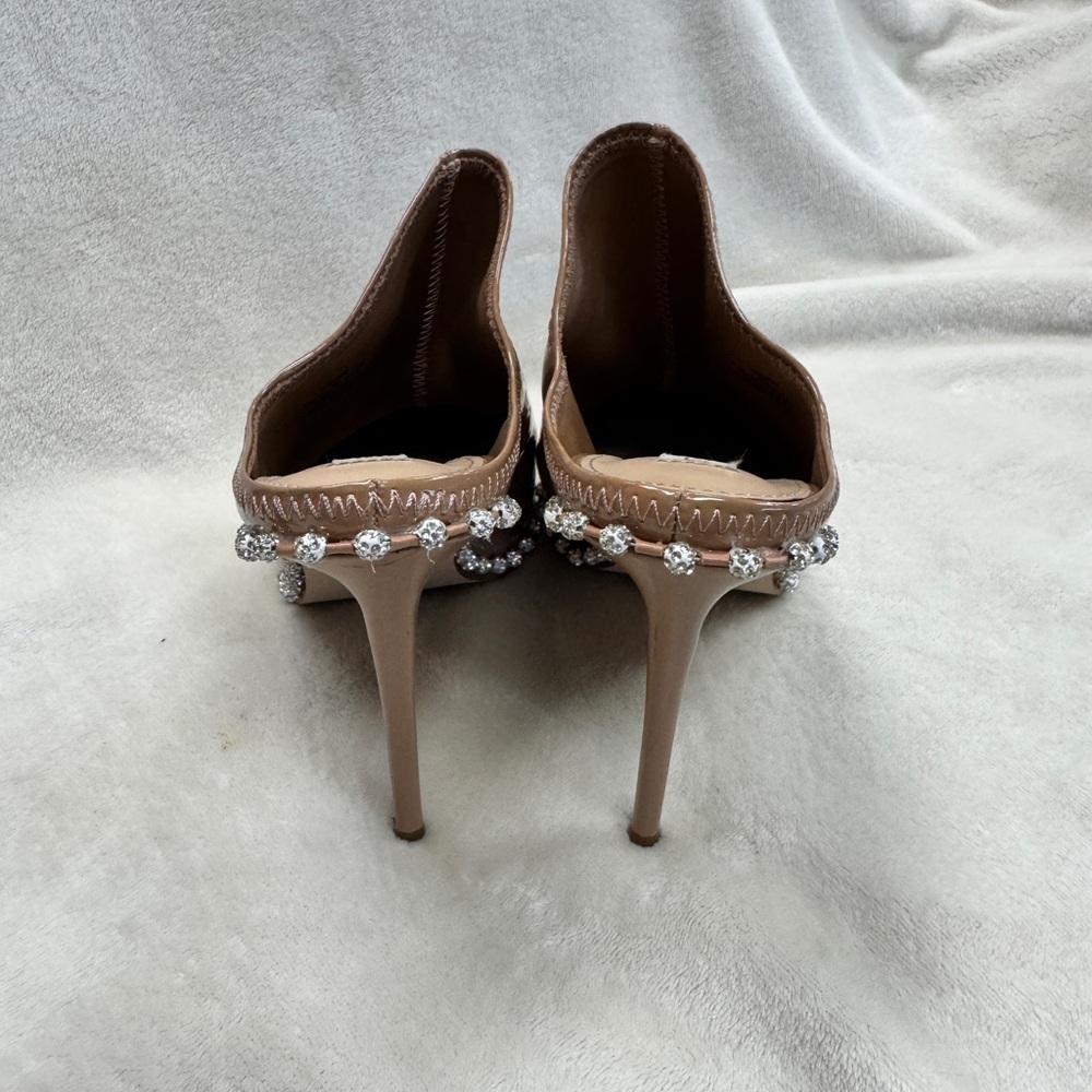 Elegant Tan Stiletto Mules - Picture 4 of 7